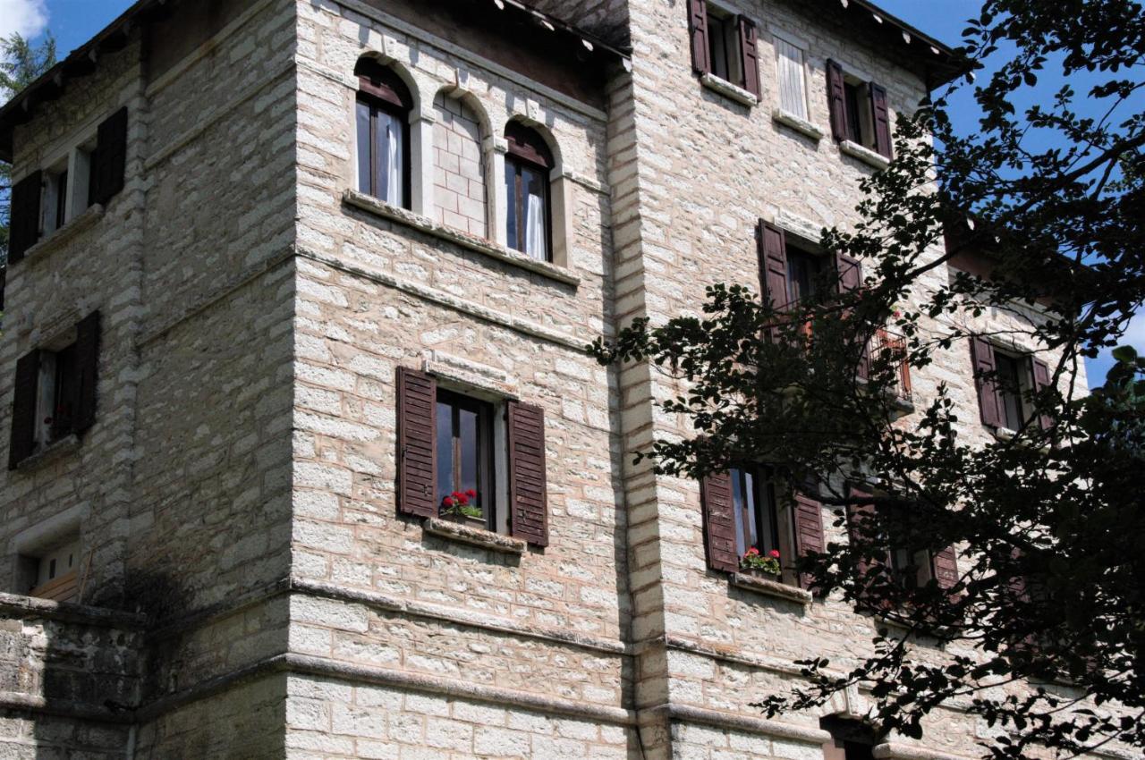 Giulio Mountain B&B Ala Exterior photo